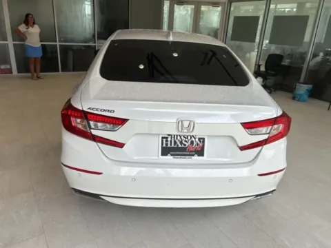 More photos of 2021 Honda Accord EX-L at Hixson Toyota, LA