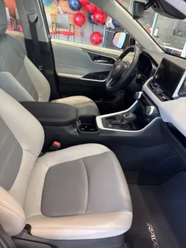 More photos of 2023 Toyota RAV4 XLE Premium at Hixson Toyota, LA
