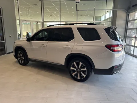 Another view of 2023 Honda Pilot Touring for sale in Deridder, LA at Hixson Toyota