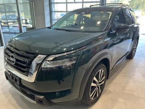 Black 2024 Nissan Pathfinder Platinum for sale in Deridder, LA