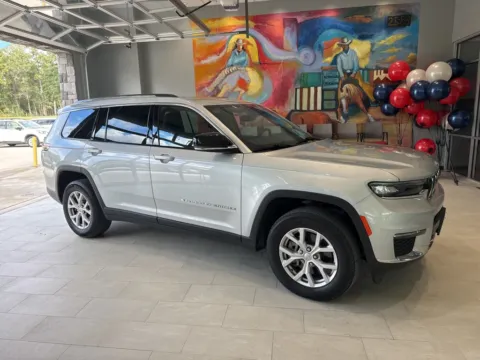 More photos of 2022 Jeep Grand Cherokee L Limited at Hixson Toyota, LA