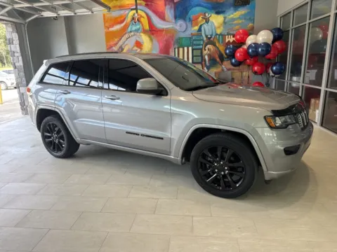 More photos of 2020 Jeep Grand Cherokee Altitude at Hixson Toyota, LA