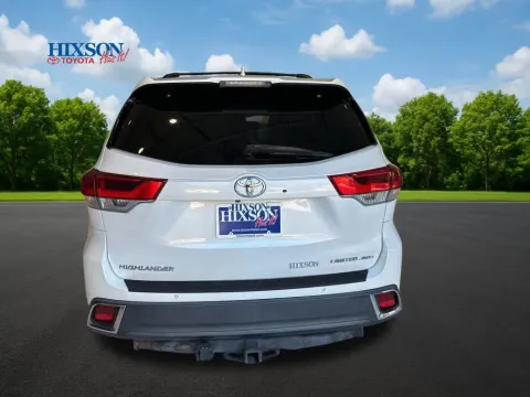 More photos of 2018 Toyota Highlander Limited Platinum at Hixson Toyota, LA