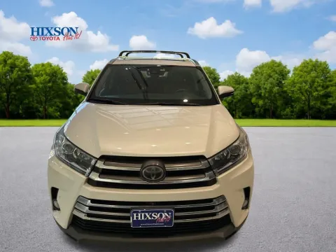Photos of 2018 Toyota Highlander Limited Platinum for sale in Deridder, LA at Hixson Toyota