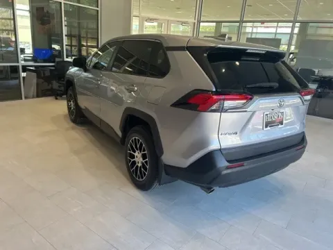 More photos of 2022 Toyota RAV4 LE at Hixson Toyota, LA