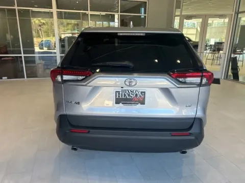 More photos of 2022 Toyota RAV4 LE at Hixson Toyota, LA