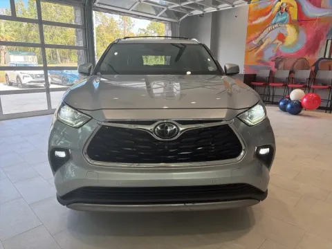 Photos of 2021 Toyota Highlander Platinum for sale in Deridder, LA at Hixson Toyota