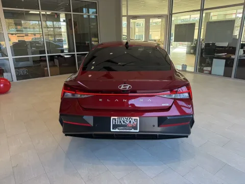 More photos of 2024 Hyundai Elantra Hybrid Limited at Hixson Toyota, LA
