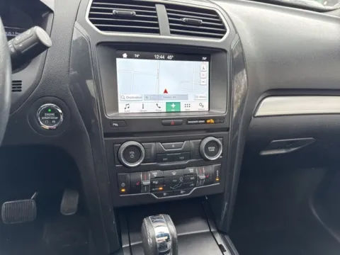 More photos of 2017 Ford Explorer XLT at Hi Lo Auto Sales - Frederick - Route 40, MD