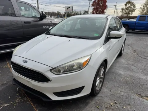 White 2015 Ford Focus SE for sale in Frederick, MD