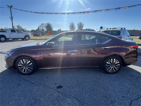 Photos of 2023 Nissan Altima 2.5 SV for sale in Frederick, MD at Hi Lo Auto Sales - Frederick - Route 40