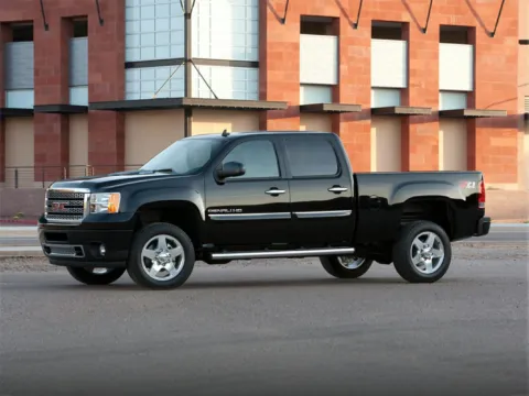 White 2013 GMC Sierra 3500HD Denali for sale in Frederick, MD