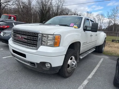 White 2013 GMC Sierra 3500HD Denali for sale in Frederick, MD