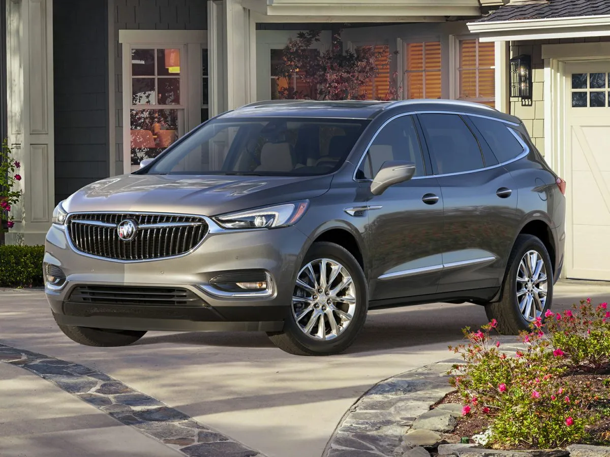 2018 Buick Enclave Essence's photo