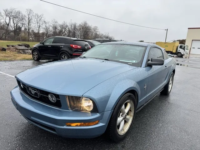 2008 Ford Mustang Deluxe