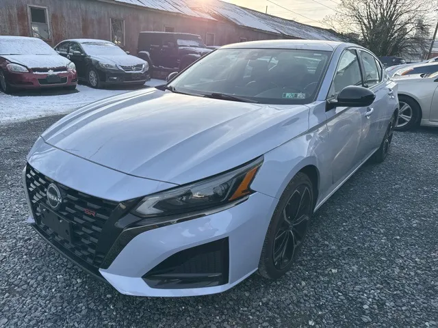 2023 Nissan Altima SR