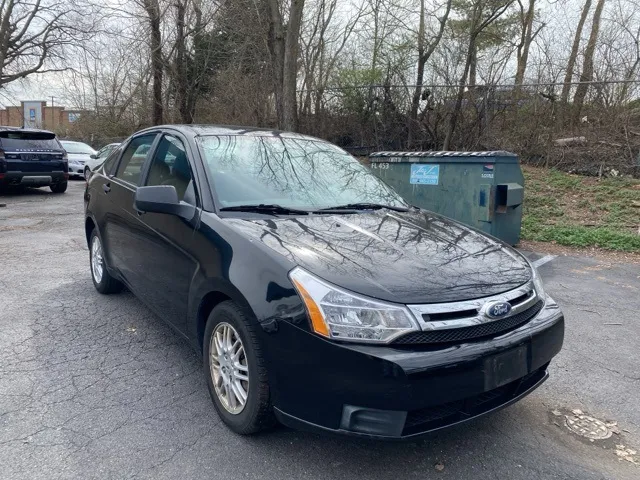 Used 2010 Ford Focus SE for sale in Frederick, MD | VIN 