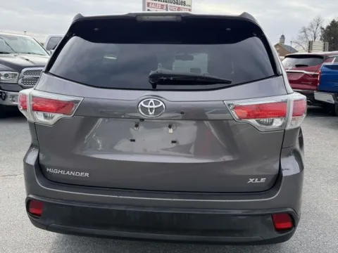 More photos of 2016 Toyota Highlander XLE V6 at Hi Lo Auto Sales - Frederick - Route 40, MD