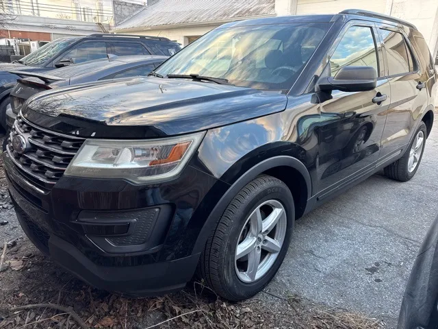 2016 Ford Explorer Base's photo