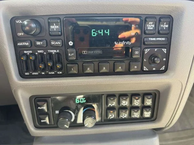 1993 Chrysler Concorde - Photo 15
