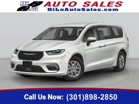 Black 2023 Chrysler Pacifica Touring L for sale in Frederick, MD