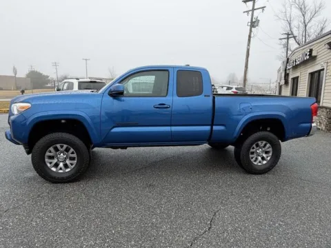 Photos of 2016 Toyota Tacoma SR5 for sale in Frederick, MD at Hi Lo Auto Sales - Frederick - Route 40
