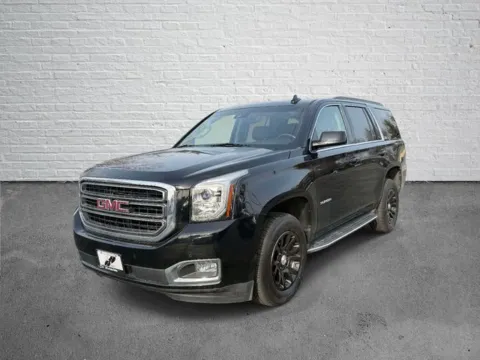 Black 2017 GMC Yukon SLT for sale in Frederick, MD