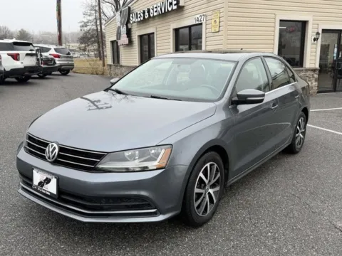 Gray 2017 Volkswagen Jetta 1.4T SE for sale in Frederick, MD