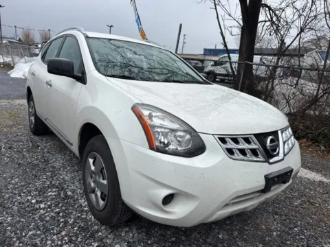 White 2014 Nissan Rogue Select S for sale in Frederick, MD