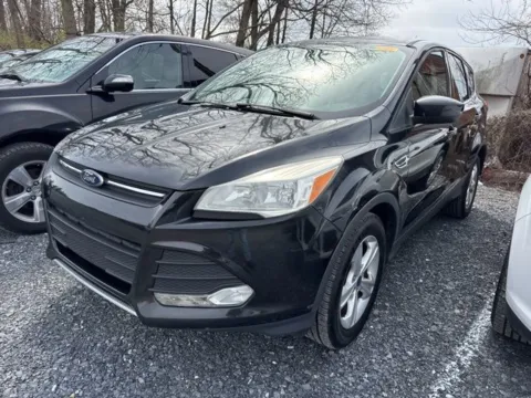 Black 2015 Ford Escape SE for sale in Frederick, MD