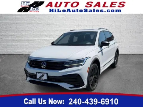 White 2022 Volkswagen Tiguan 2.0T SE R-Line Black for sale in Frederick, MD
