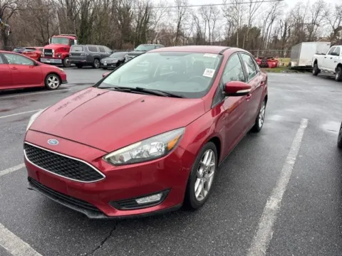 Red 2015 Ford Focus SE for sale in Frederick, MD
