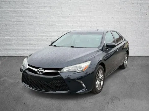 Gray 2015 Toyota Camry SE for sale in Frederick, MD
