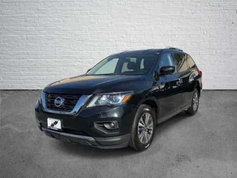Black 2019 Nissan Pathfinder SL for sale in Frederick, MD