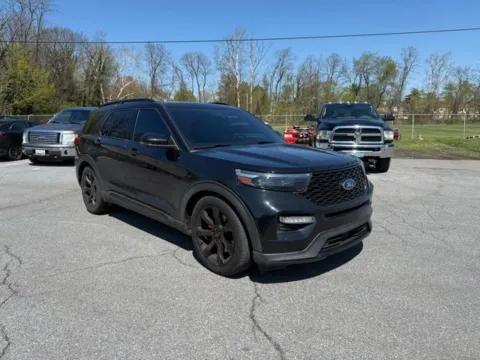 Photos of 2023 Ford Explorer ST for sale in Frederick, MD at Hi Lo Auto Sales - Frederick - Route 40