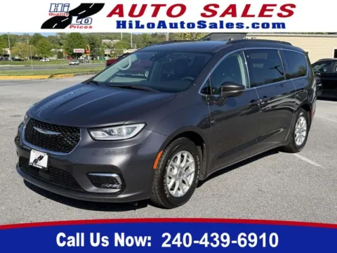 Unknown 2022 Chrysler Pacifica Touring L for sale in Frederick, MD