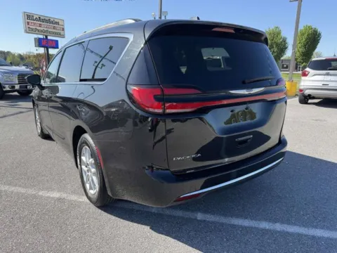Another view of 2022 Chrysler Pacifica Touring L for sale in Frederick, MD at Hi Lo Auto Sales