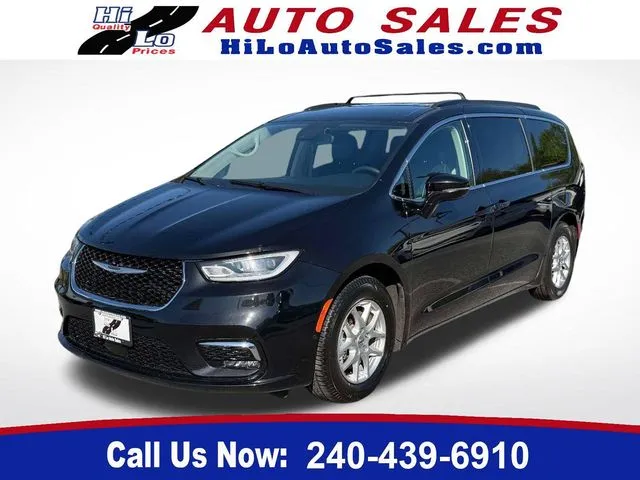 Black 2022 Chrysler Pacifica Touring L for sale in Frederick, MD