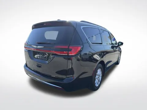 More photos of 2022 Chrysler Pacifica Touring L at Hi Lo Auto Sales, MD