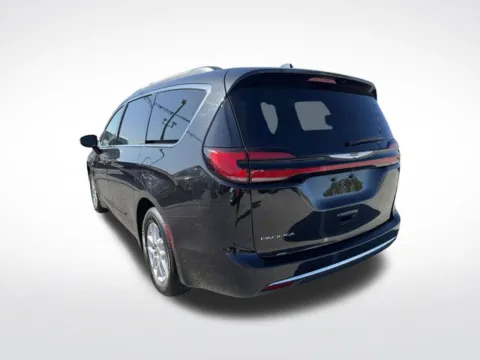 Another view of 2022 Chrysler Pacifica Touring L for sale in Frederick, MD at Hi Lo Auto Sales