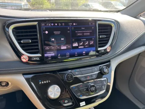 More photos of 2022 Chrysler Pacifica Hybrid Touring L at Hi Lo Auto Sales - Frederick - Route 40, MD