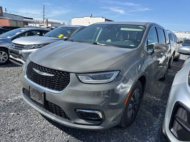 Gray 2022 Chrysler Pacifica Hybrid Touring L for sale in Frederick, MD