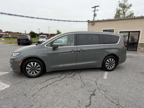 Photos of 2022 Chrysler Pacifica Hybrid Touring L for sale in Frederick, MD at Hi Lo Auto Sales - Frederick - Route 40