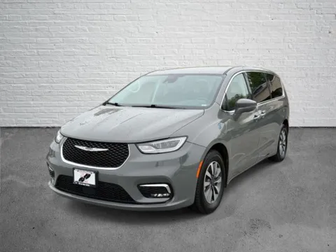 Gray 2022 Chrysler Pacifica Hybrid Touring L for sale in Frederick, MD