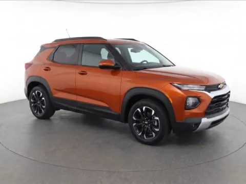 Orange 2022 Chevrolet TrailBlazer LT for sale in Frederick, MD