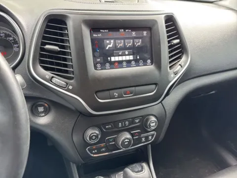 More photos of 2019 Jeep Cherokee Altitude at Hi Lo Auto Sales - Frederick - Route 40, MD