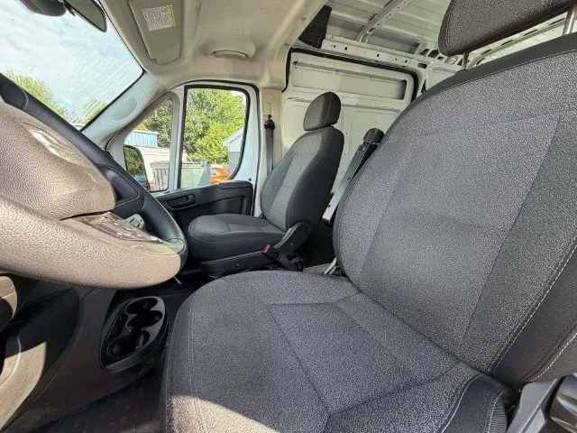 Ram ProMaster 2500 photo 7