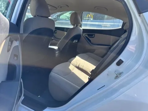 Photos of 2016 Hyundai Elantra SE for sale in Frederick, MD at Hi Lo Auto Sales - Frederick - Route 40