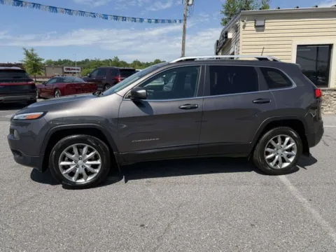 Photos of 2018 Jeep Cherokee Limited for sale in Frederick, MD at Hi Lo Auto Sales