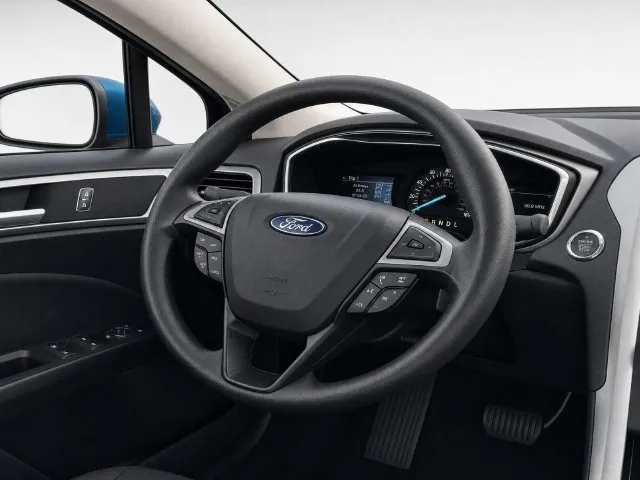 Ford Fusion photo 24